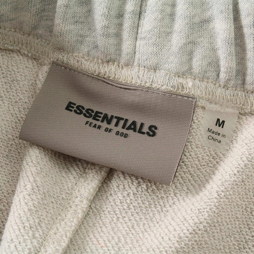 "essence" shorts grey